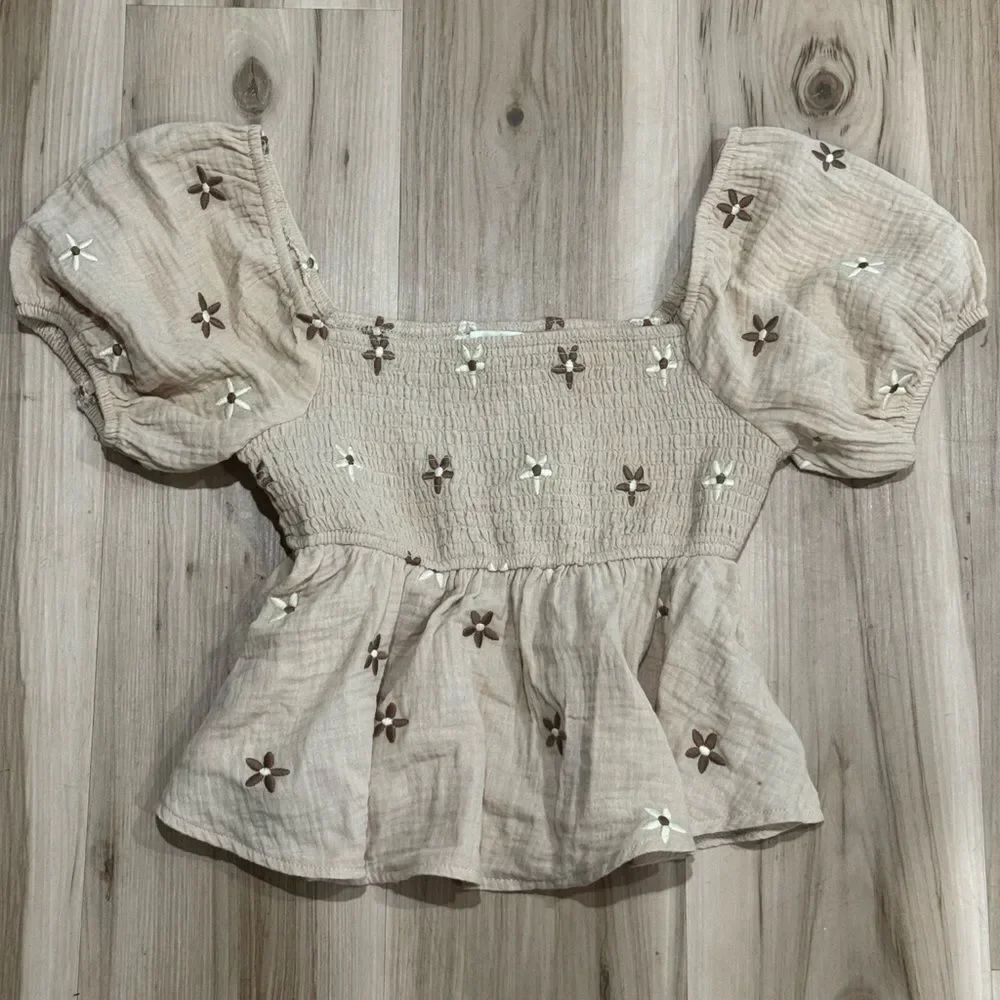 Thirty Thirty LA Tan Floral Embroidered Top Blouse Women’s Small